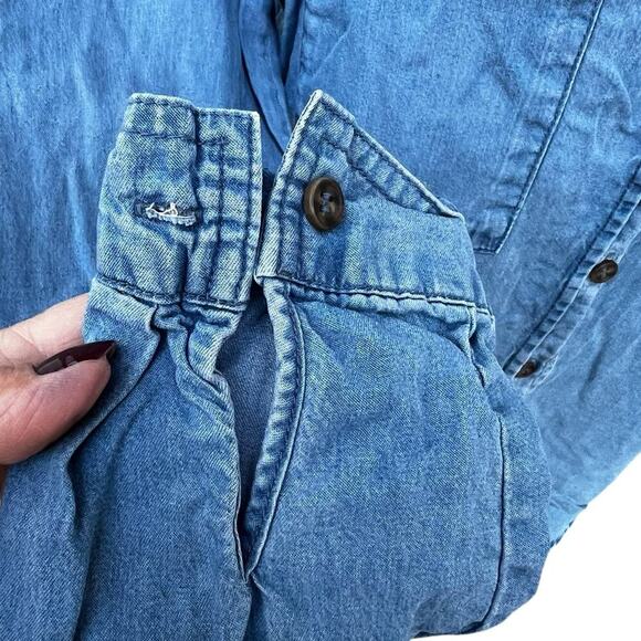 Love Tree Chambray, button-down, long sleeve shirt, women's size M - Picture 4 of 8